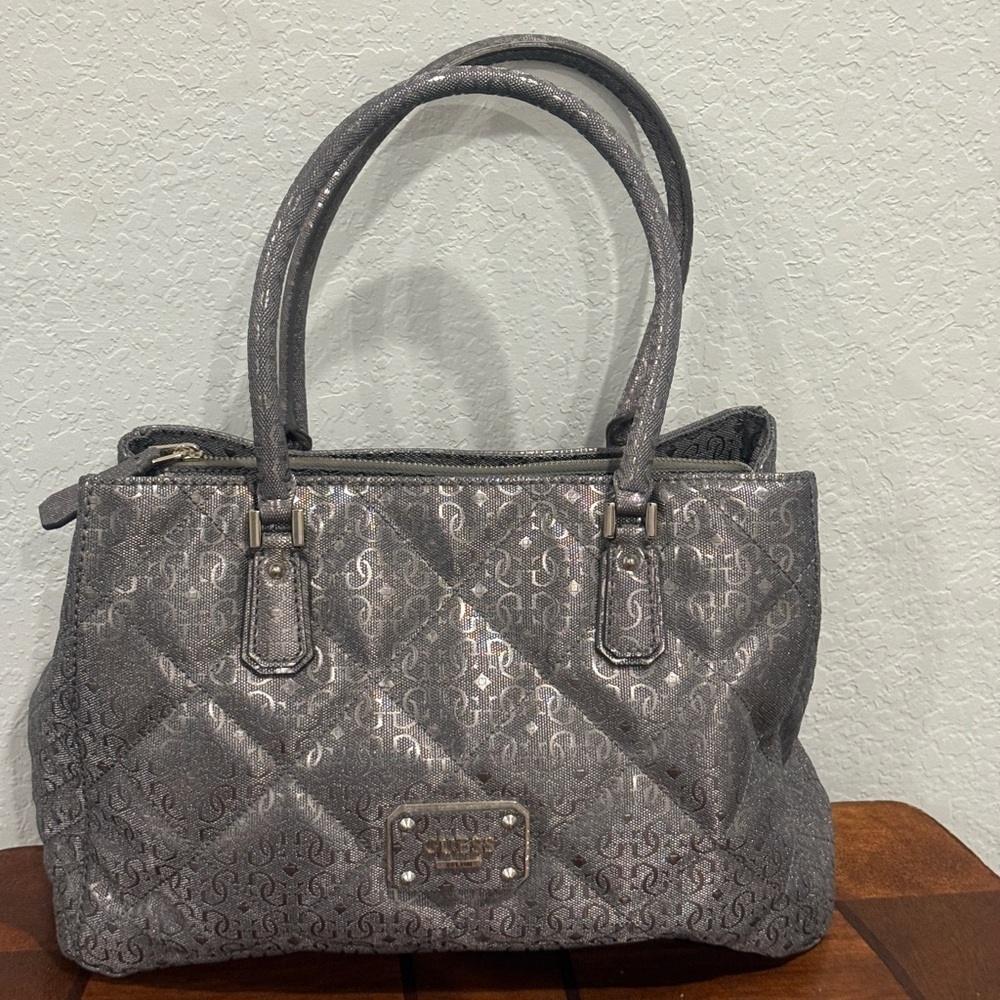 Guess Metallicā Gray Satchel Bag